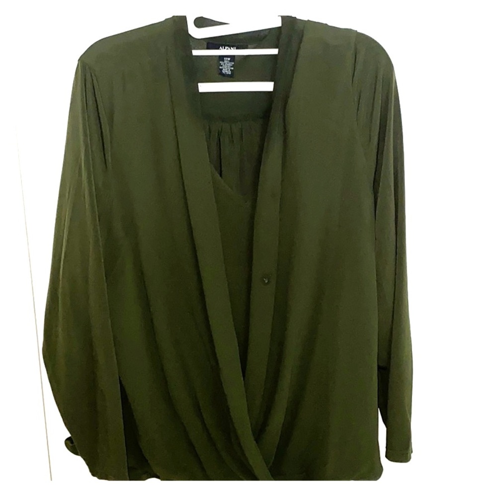 Army green stretch fancy blouse no buttons